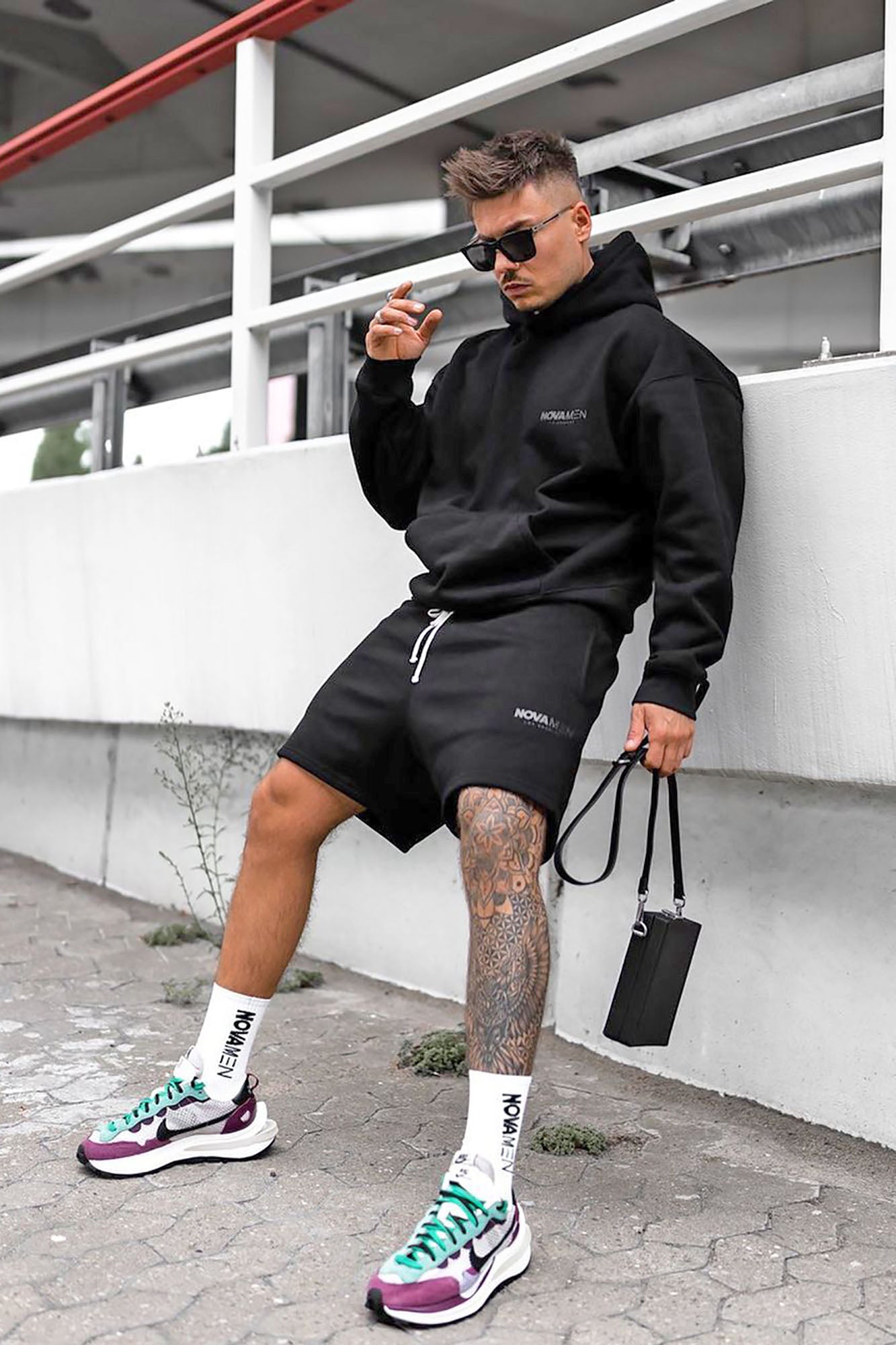 Tyson Everyday Oversized Hoodie - Black